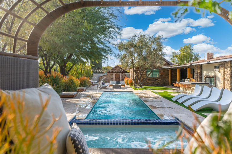Room 5, NEW The Palo Verde Experience Zen-inspired Resort Oasis, Maricopa
