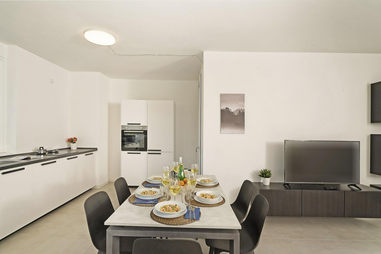 Room 4, Katya Resort A1 10 by Wonderful Italy, Brescia