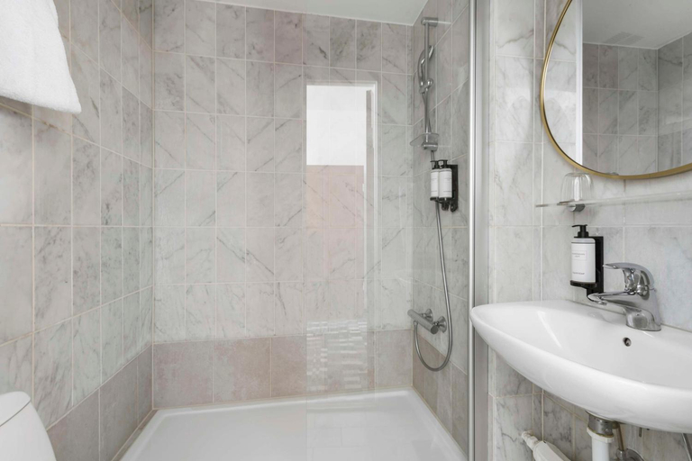 Bathroom 4, Hotel Astoria, Copenhagen