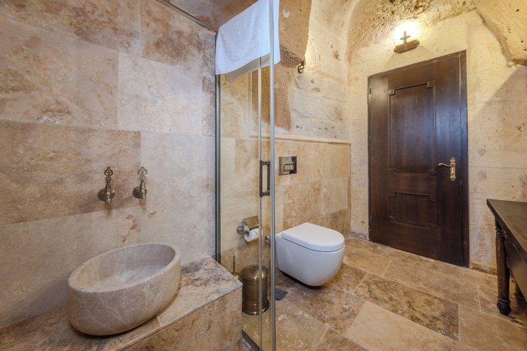 Bathroom 5, Castellum Cave Cappadocia, Nevşehir