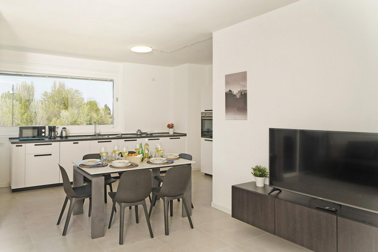 Room 3, Katya Resort A1 10 by Wonderful Italy, Brescia