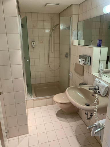Bathroom 4, Hotel Schonbuch, Reutlingen