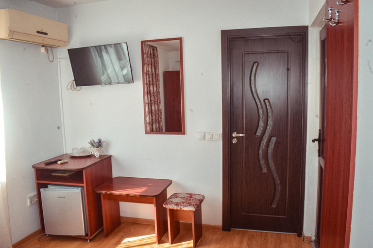 Others 5, Pensiunea Belvedere, Craiova
