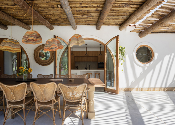 Room 5, Elysian Villa by Cadenzalux, Almada