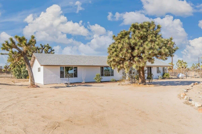 Exterior & Views 2, @marbella Lane - Charming Tranquil Hideaway, San Bernardino