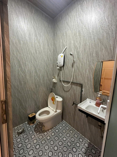 Bathroom 3, Cỏ Bốn Lá Homestay, Đà Lạt