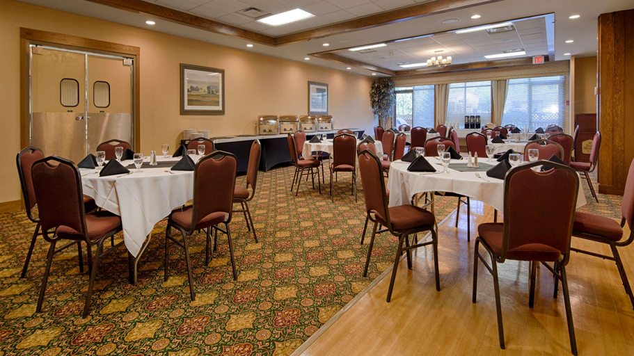 Food & Drinks 5, Best Western Plus Fernie Mountain Lodge, East Kootenay