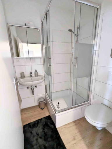 Bathroom, Stylish Studio for Two Hamburg, Hamburg