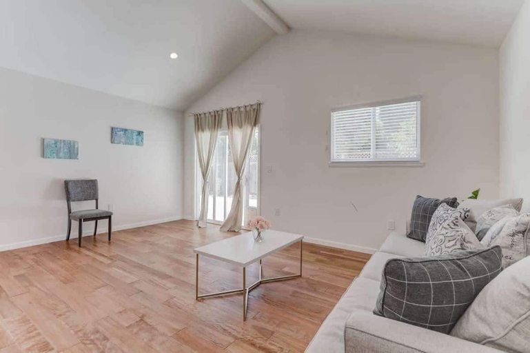 Others 5, @ Marbella Lane - Boho 'n Sleek Rtreat Pool Tble, Alameda