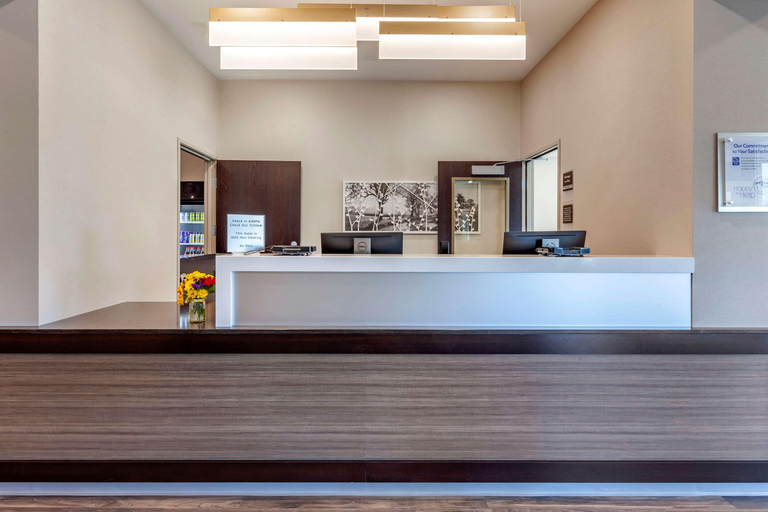 Public Area 2, Sleep Inn & Suites Lancaster-Platteville, Grant