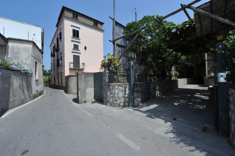 Room 4, Orange Dreams in Sant Agnello, Napoli