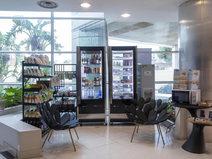Food & Drinks 5, B&B Hotel Trapani Crystal, Trapani