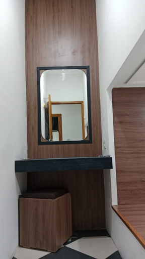 Bathroom 4, Shakti Sleep Passer Baroe, Jakarta Pusat