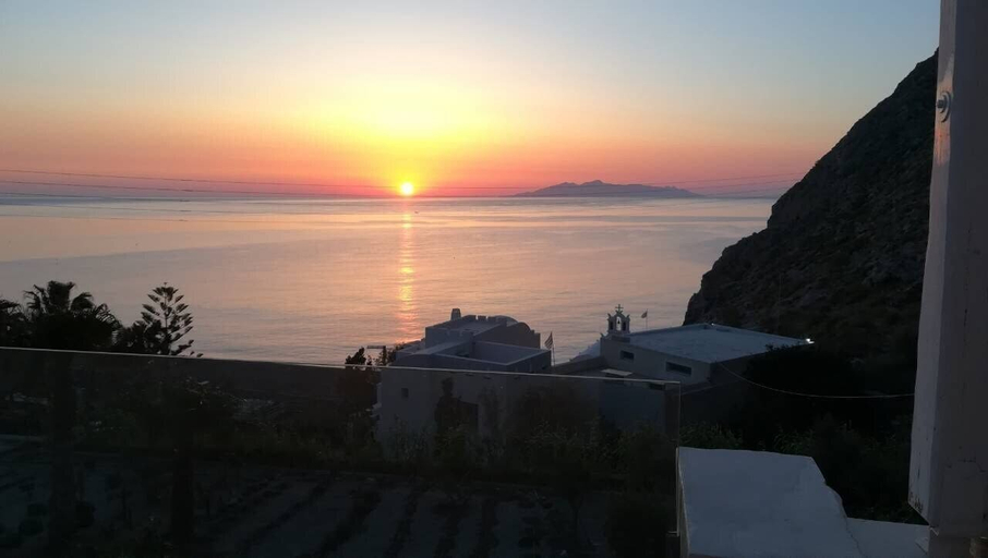 Others 4, Moschatos Beach House, South Aegean