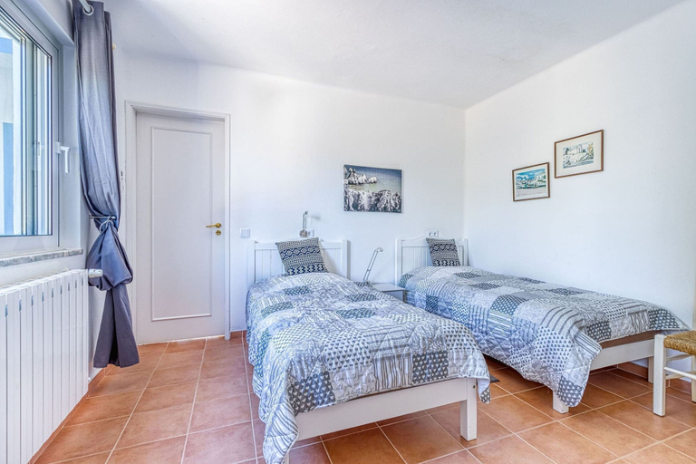 Room 5, Casa Beatriz Magnificent Villa Just a few Steps, Lagoa