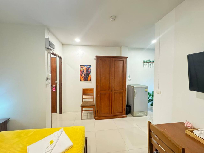 Bedroom 2, Pupa Rooms, Pulau Phuket