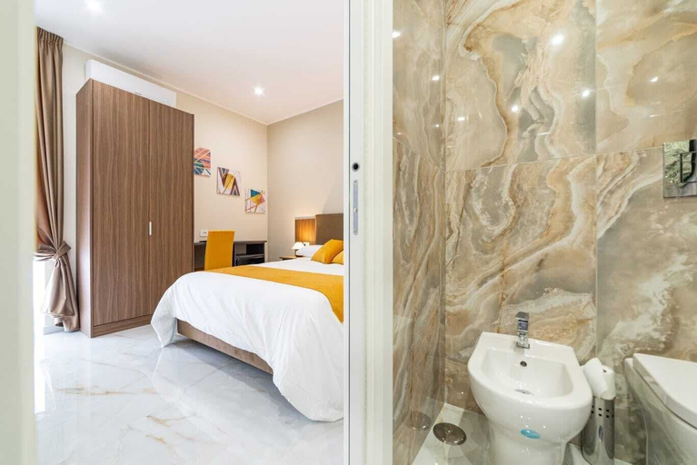 Bedroom 3, STATION HOUSE 45, Napoli