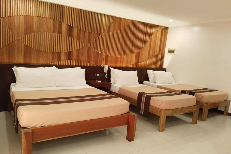 Bedroom 2, Hotel Lapira, Vigan City