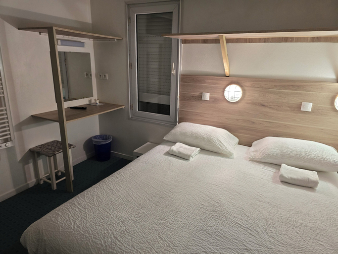 Bedroom 3, Brit Hotel Essentiel Poitiers – Gare du Futuroscope, Vienne