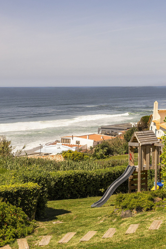 Room 5, Coastal Charm Chalet by Cadenzalux, Sintra