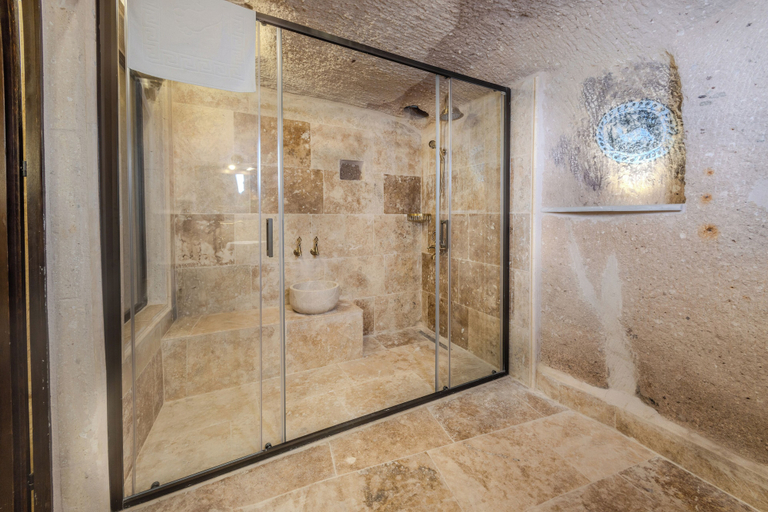 Bathroom 5, Castellum Cave Cappadocia, Nevşehir