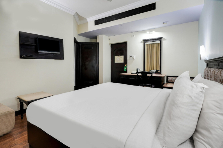 Room 4, Blissful Comfort Stays MG Road Ernakulam, Ernakulam