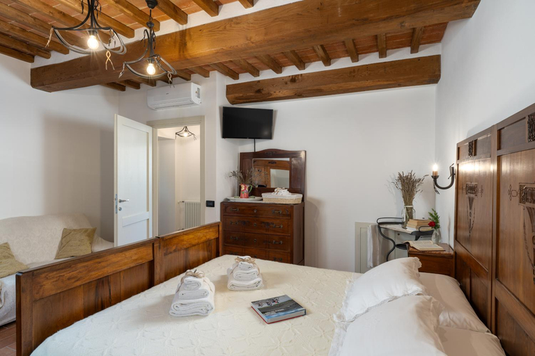 Bedroom 3, La Capanna di Elfo luxury villa View, Siena