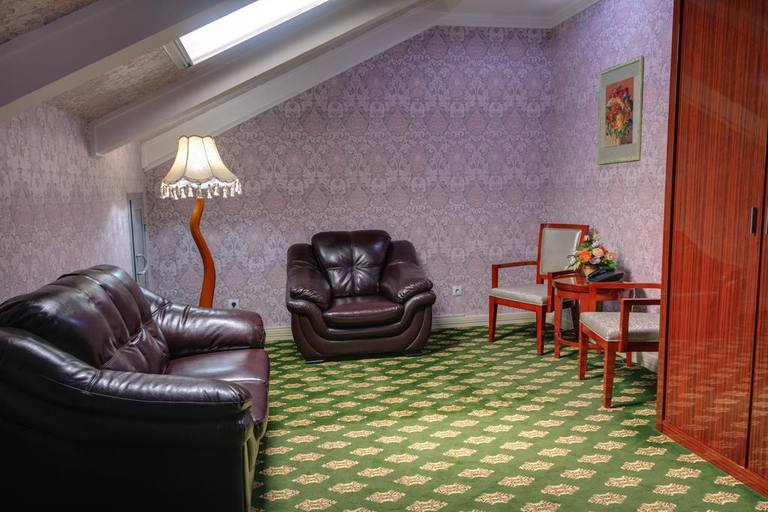 City Line Boutique Hotel - Tap to explore photos