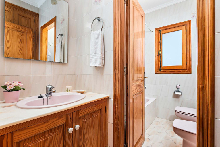 Bathroom 3, Binifortu, Baleares