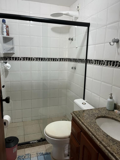 Bathroom 3, Condomínio Stardust, Cabo Frio