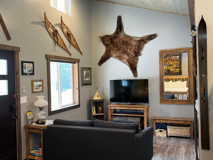 Others 3, Fort Williamson Glacier Vacation Rentals, Flathead