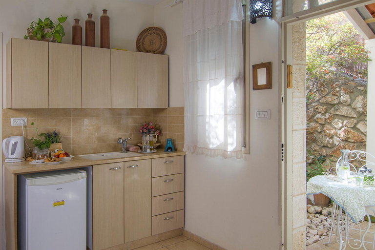 Kitchen 5, Pinat Nofesh