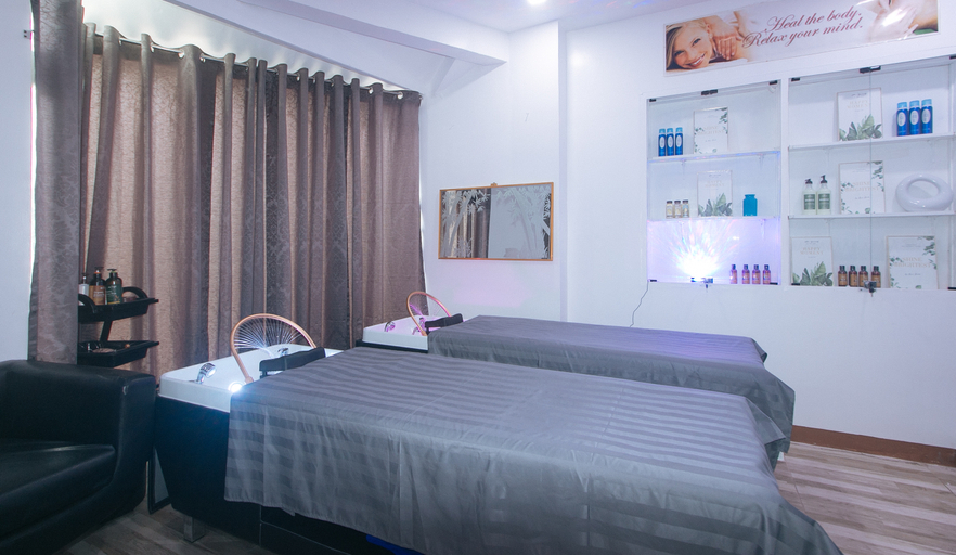 Bedroom 5, RedDoorz Premium @ Casa LenidaRose, Angeles City