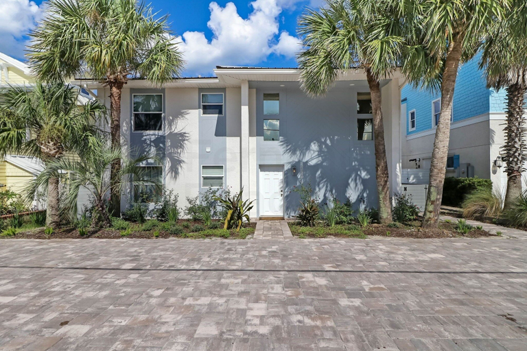 Exterior & Views 2, Dog Friendly Oceanfront Beach House by RedAwning, Nassau