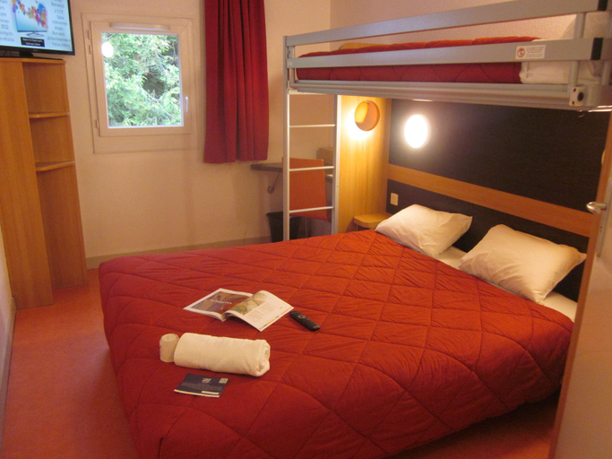 Bedroom 4, Premiere Classe Bayeux, Calvados