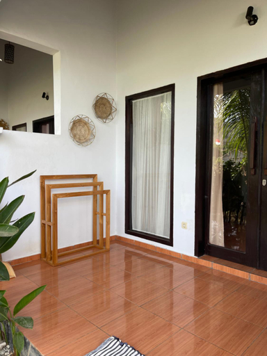 Others 4, Flamboyan homestay, Lombok