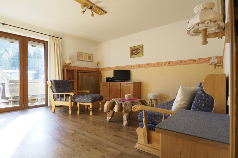 3, Ferienwohnungen Haus-Diane, Garmisch-Partenkirchen