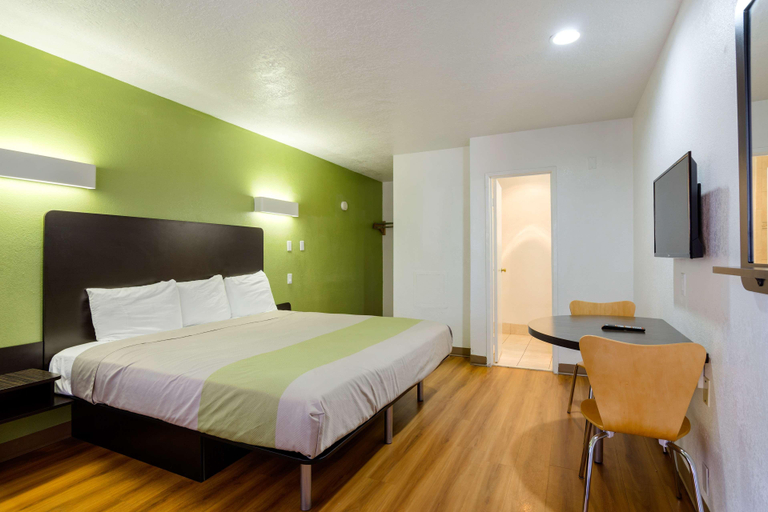 Bedroom 4, Motel 6 Santa Fe, Nm - Downtown, Santa Fe