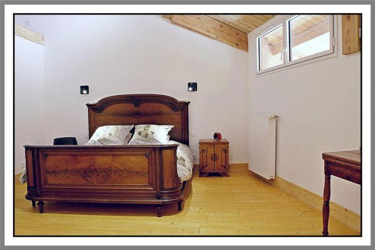 Others 4, LES CHAMBRES DE LIANE, Ain