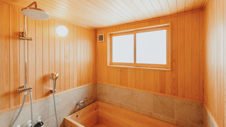 Bathroom 3, Nipponia Tawaramoto Maruto Shoyu, Tawaramoto
