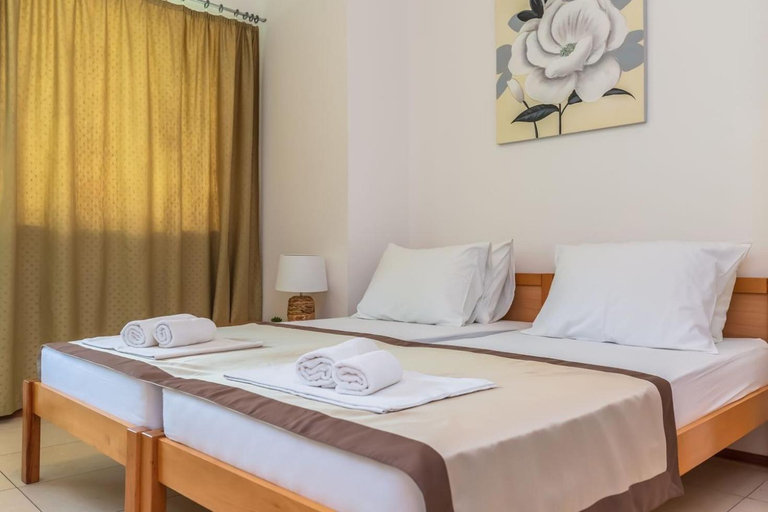 Others 2, Motel Ljetni raj, Brela