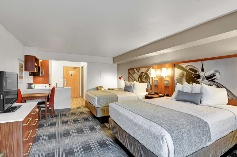 Bedroom 3, Executive Residency By Bw Navigator Inn & Suites, Snohomish