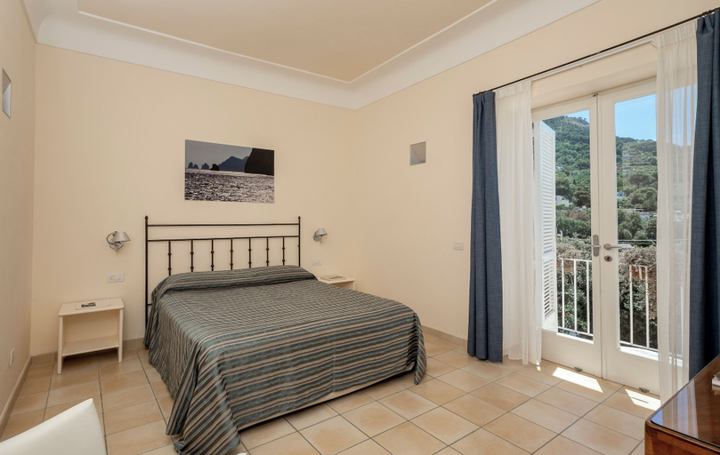 Bedroom 4, Hotel Senaria, Napoli