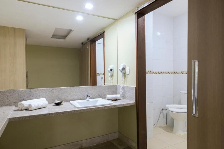 Bathroom 3, Hotel Pontal de Ubu, Anchieta
