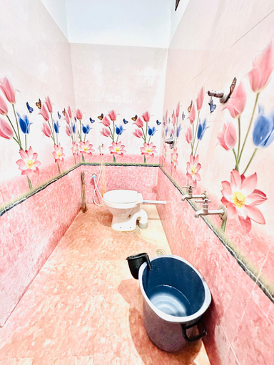 Bathroom 2, SS Home Stay Accomodation, Tiruvannamalai