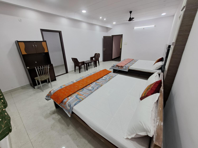 Bedroom 3, Shivansh stays, Varanasi