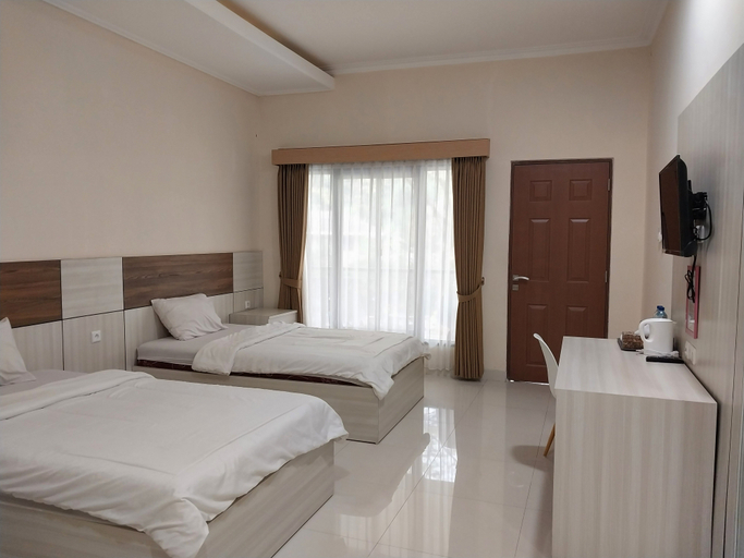 Bedroom 4, Saung Dolken Resort & Hotel Syariah, Bogor