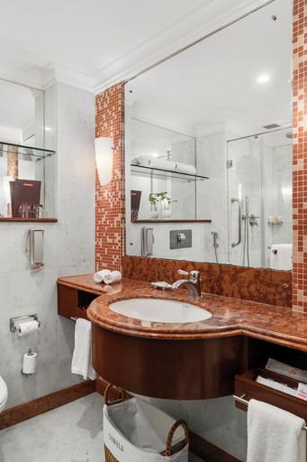 Bathroom 4, Welcomhotel by ITC Hotels, Alkapuri, Vadodara, Vadodara