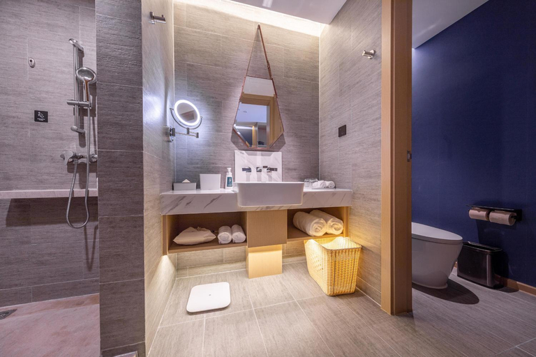 Bathroom 3, Atour Hotel Rizhao Wanpingkou Sea View Dongyi Town, Rizhao