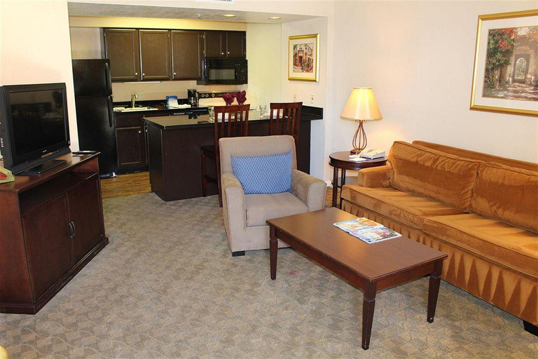 Exterior & Views 2, Chase Suites Hotel Brea-Fullerton, Orange